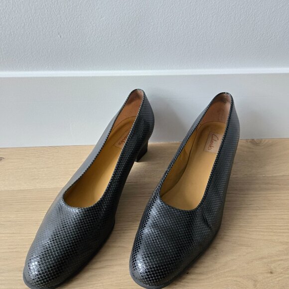 Retro Clarks Block Heel Leather Pumps – Size 11 (UK 9) - Picture 3 of 10